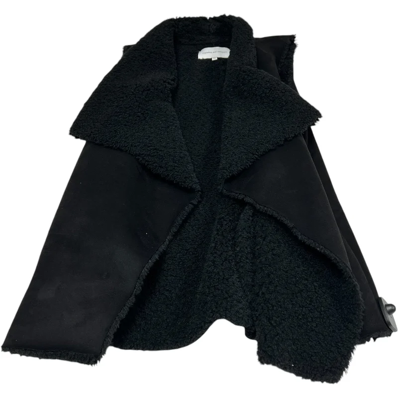 Vest Faux Fur & Sherpa By Cupcakes And Cashmere In Black, Size: Xs